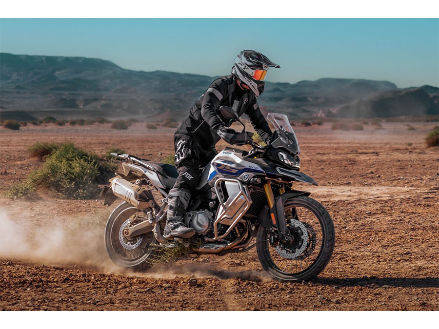 Moto Voge 900DSX adventure