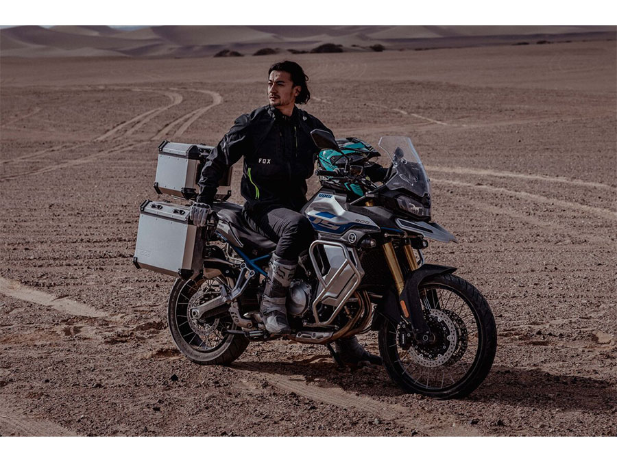 Moto Voge 900DSX adventure avec sacoches